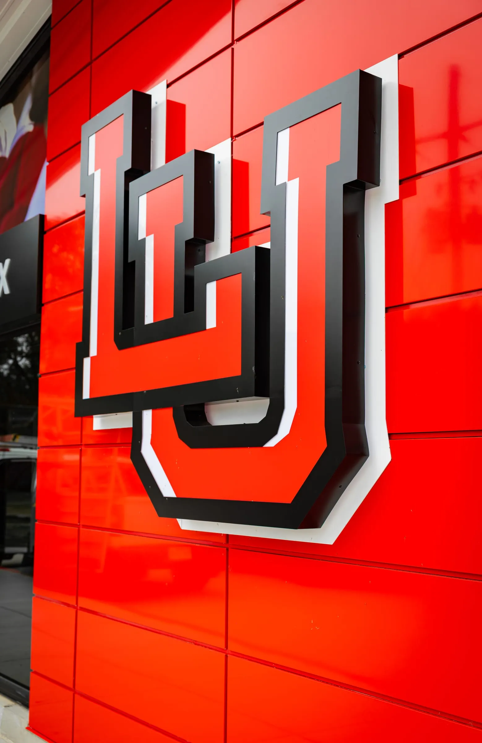 LU